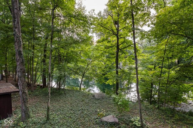 32 Al Mar Court, Bargersville, IN 46106
