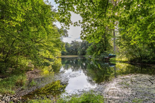 32 Al Mar Court, Bargersville, IN 46106