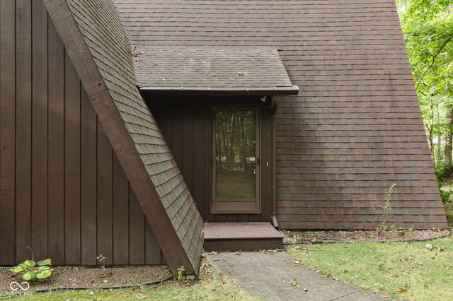 32 Al Mar Court, Bargersville, IN 46106