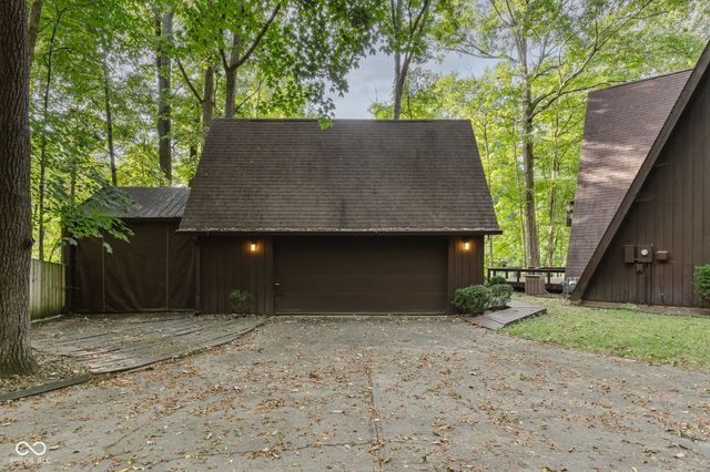 32 Al Mar Court, Bargersville, IN 46106