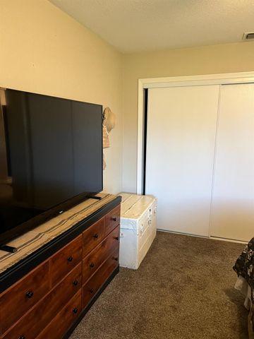 2200 Chelsea Pl, Turlock, CA 95380