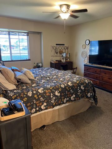 2200 Chelsea Pl, Turlock, CA 95380