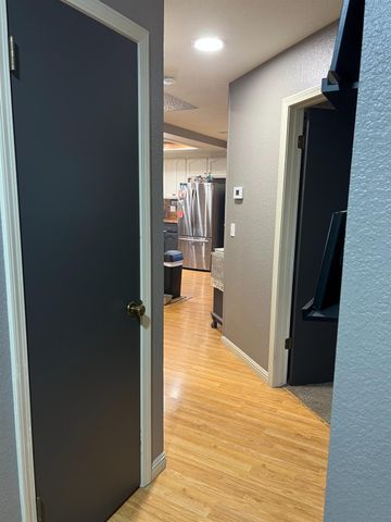 2200 Chelsea Pl, Turlock, CA 95380