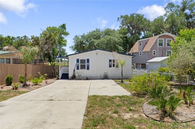 4190 E Lake Park Drive, Hernando, FL 34442