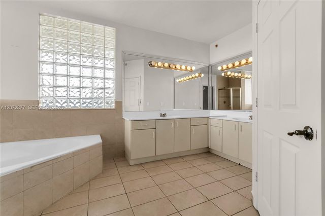 1650 Coral Way PH-9, Miami, FL 33145