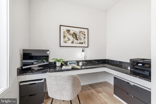 43182 MONGOLD SQ, Ashburn, VA 20148