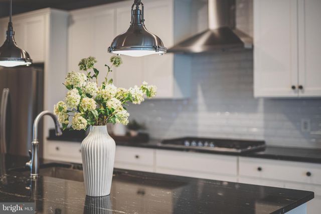 43182 MONGOLD SQ, Ashburn, VA 20148