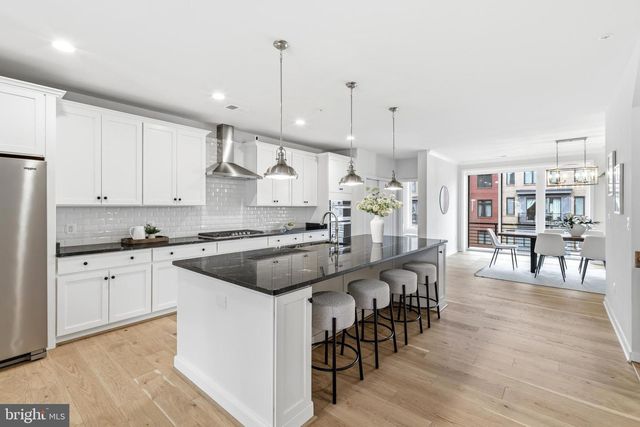 43182 MONGOLD SQ, Ashburn, VA 20148