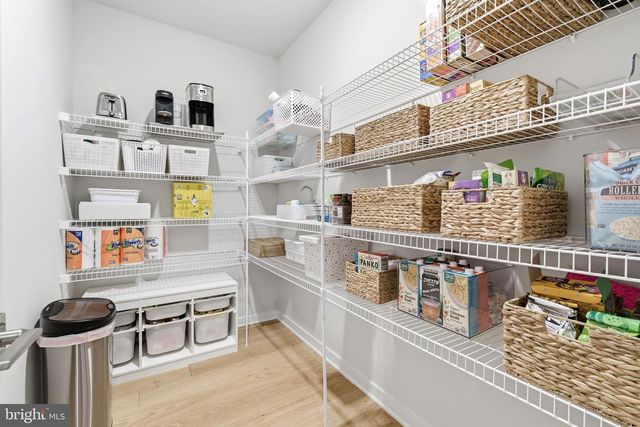 43182 MONGOLD SQ, Ashburn, VA 20148