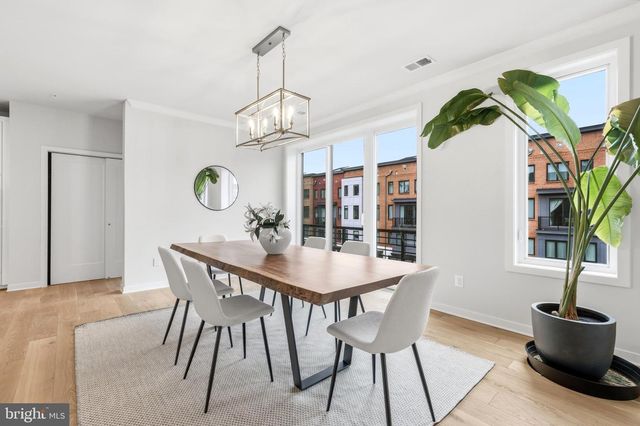 43182 MONGOLD SQ, Ashburn, VA 20148