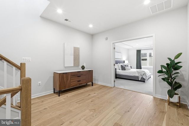 43182 MONGOLD SQ, Ashburn, VA 20148