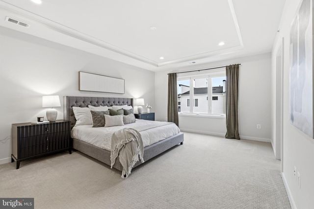 43182 MONGOLD SQ, Ashburn, VA 20148