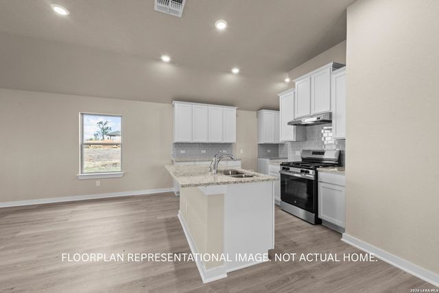 3835 LONE RDG, San Antonio, TX 78264
