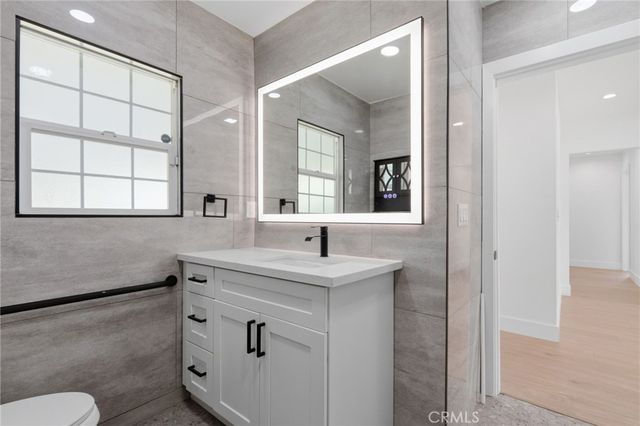 9841 Stanwin, Arleta, CA 91331