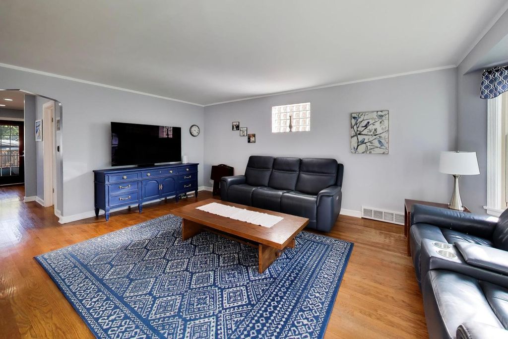 7710 W Peterson Avenue, Chicago, IL 60631 — photo 5