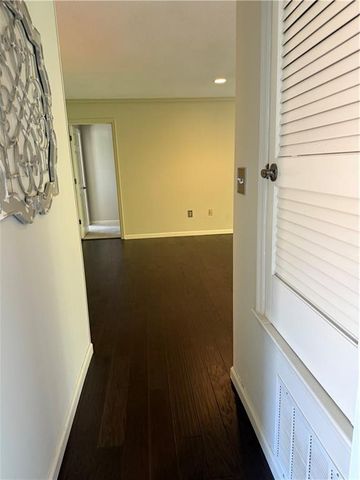 4 Plantation NE Drive B, Atlanta, GA 30324