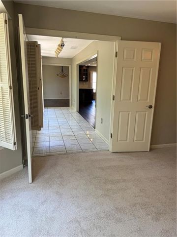 4 Plantation NE Drive B, Atlanta, GA 30324