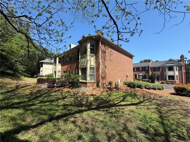 4 Plantation NE Drive B, Atlanta, GA 30324