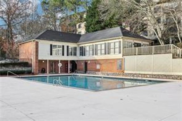 4 Plantation NE Drive B, Atlanta, GA 30324