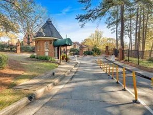 4 Plantation NE Drive B, Atlanta, GA 30324