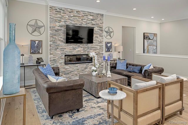 3120 Rose Lane, West Bloomfield Charter Township, MI 48323
