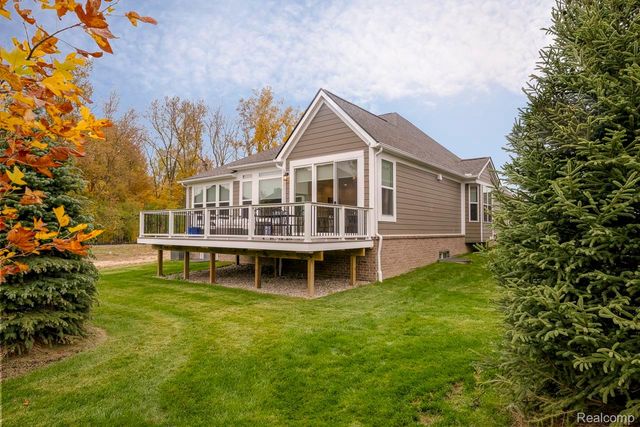 3120 Rose Lane, West Bloomfield Charter Township, MI 48323