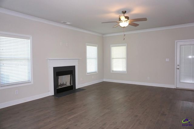 124 Bluecoat Trail, Byron, GA 31008