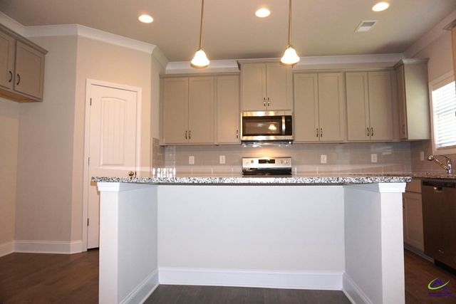 124 Bluecoat Trail, Byron, GA 31008