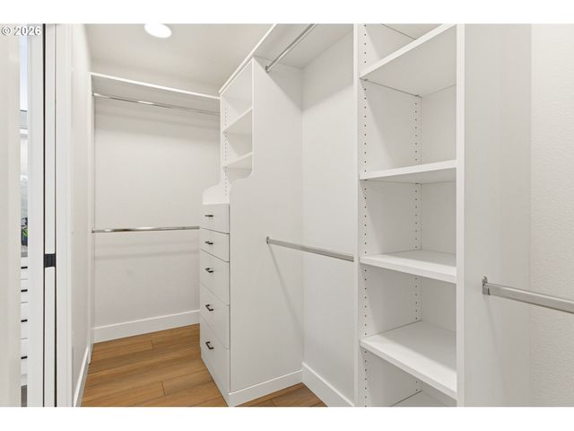 5601 S ANDERSON Rd, Aurora, OR 97002