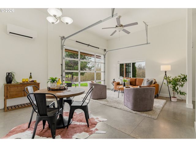 5601 S ANDERSON Rd, Aurora, OR 97002