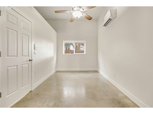 5601 S ANDERSON Rd, Aurora, OR 97002