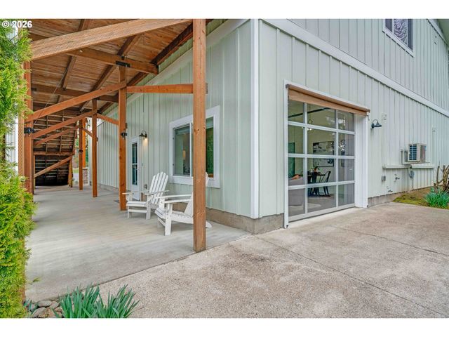 5601 S ANDERSON Rd, Aurora, OR 97002