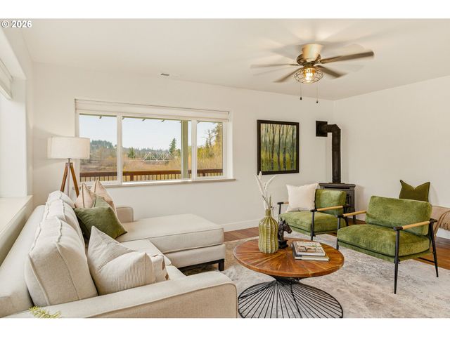 5601 S ANDERSON Rd, Aurora, OR 97002