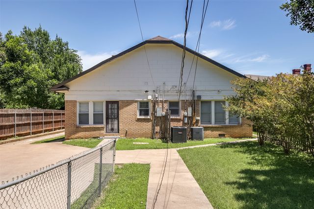 1906 Clover Lane, Fort Worth, TX 76107