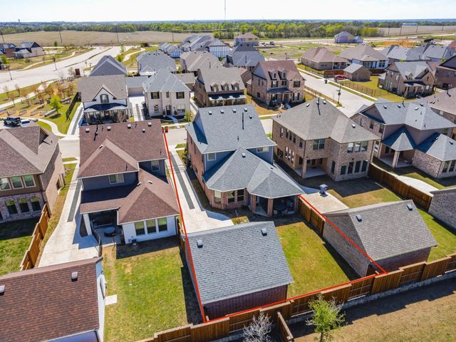 1820 Temple Hills, Van Alstyne, TX 75495