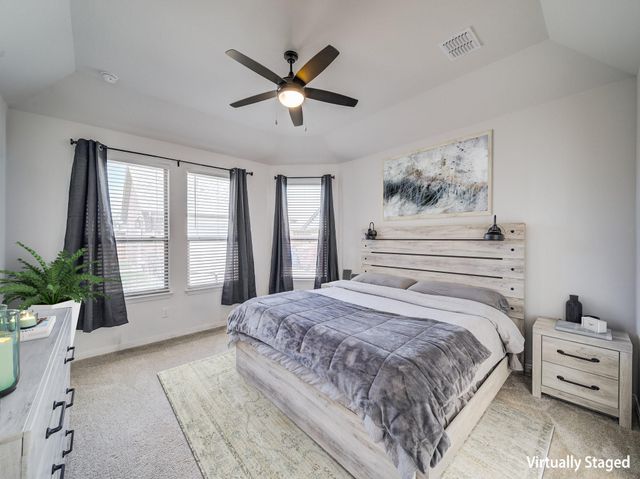 1820 Temple Hills, Van Alstyne, TX 75495