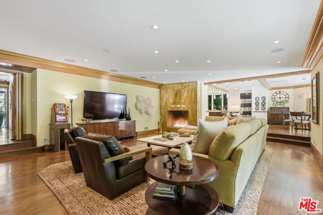 15946 Woodvale Road, Los Angeles, CA 91436