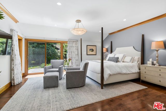 15946 Woodvale Road, Los Angeles, CA 91436
