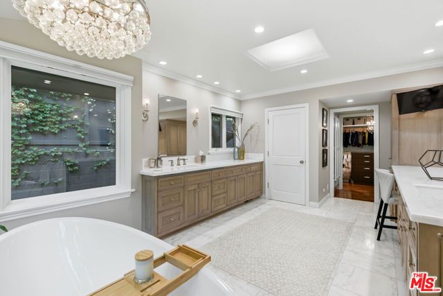 15946 Woodvale Road, Los Angeles, CA 91436