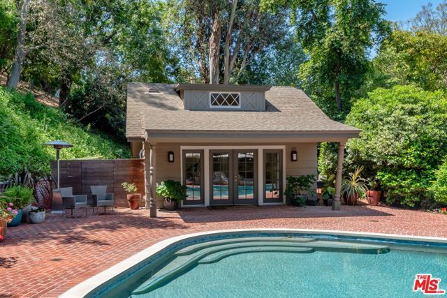 15946 Woodvale Road, Los Angeles, CA 91436
