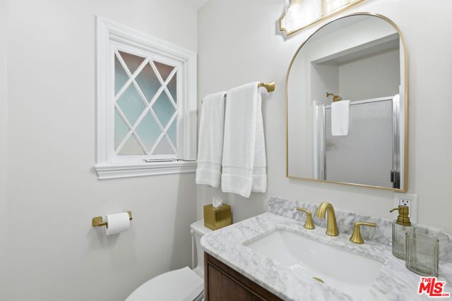 15946 Woodvale Road, Los Angeles, CA 91436