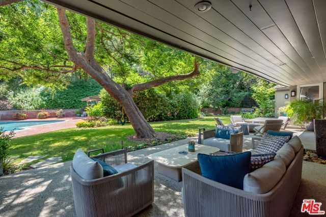 15946 Woodvale Road, Los Angeles, CA 91436