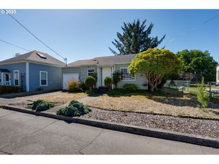 845 9TH Ave, Seaside, OR 97138