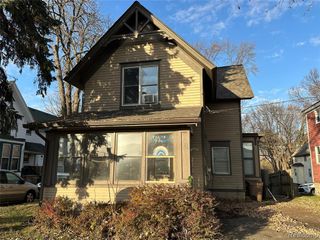 124 State Street, Pontiac, MI 48341