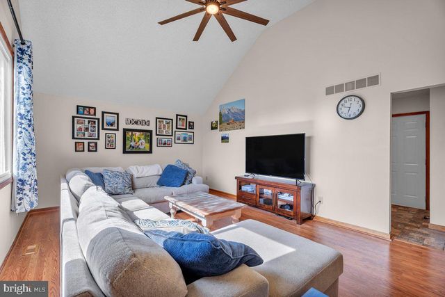 420 WOODSTOWN RD, Woolwich Twp, NJ 08085