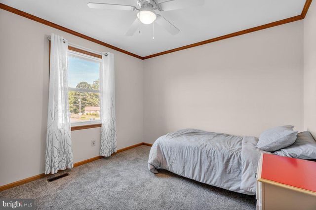 420 WOODSTOWN RD, Woolwich Twp, NJ 08085