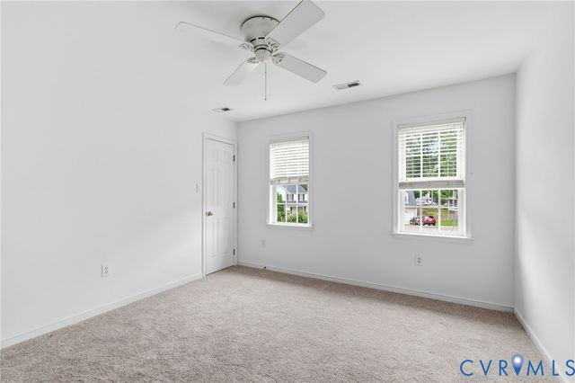 10169 Grand Oaks Dr, Richmond, VA 23233