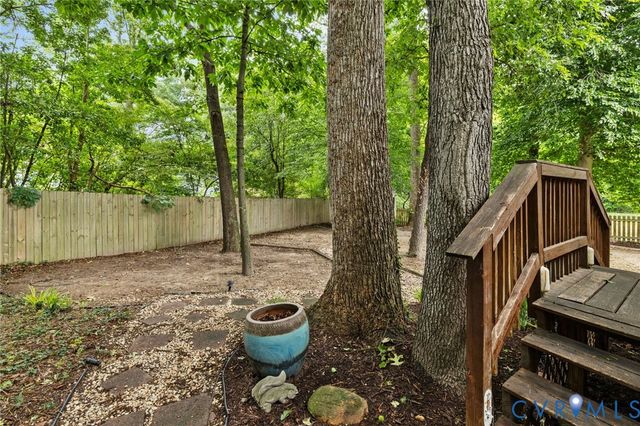 10169 Grand Oaks Dr, Richmond, VA 23233
