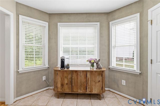10169 Grand Oaks Dr, Richmond, VA 23233