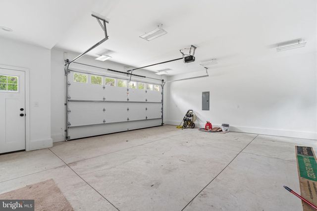 171 E HIGHLAND, Langhorne, PA 19047